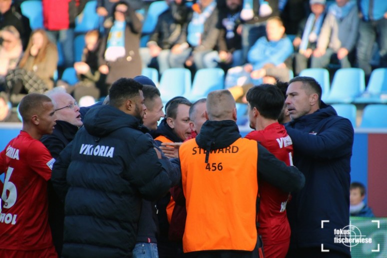 CFC-ViktoriaBerlin_18-19_72